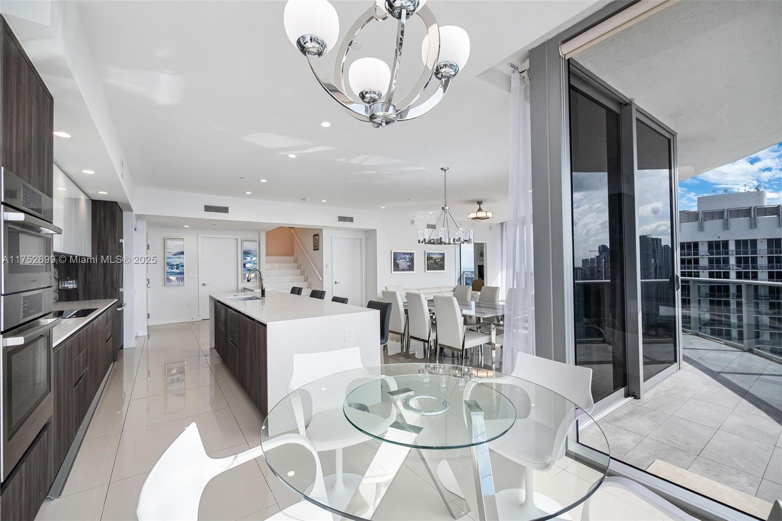 ARIA ON THE BAY CONDO - Residential
