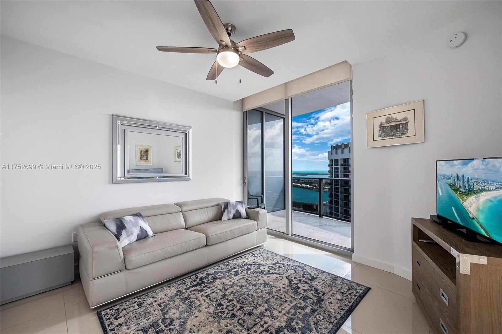 ARIA ON THE BAY CONDO - Residential