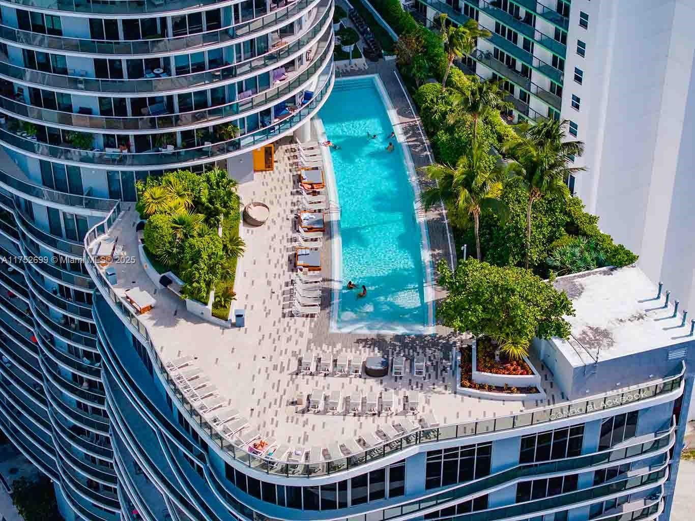 ARIA ON THE BAY CONDO - Residential