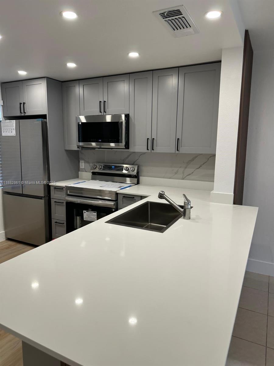 Villa Capri - Residential Lease