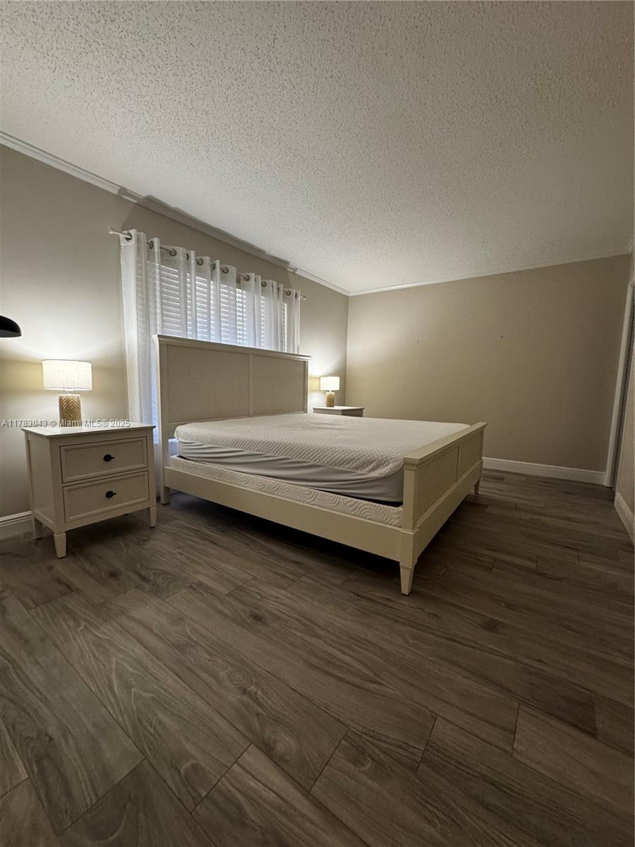 7586 Worral Rd
