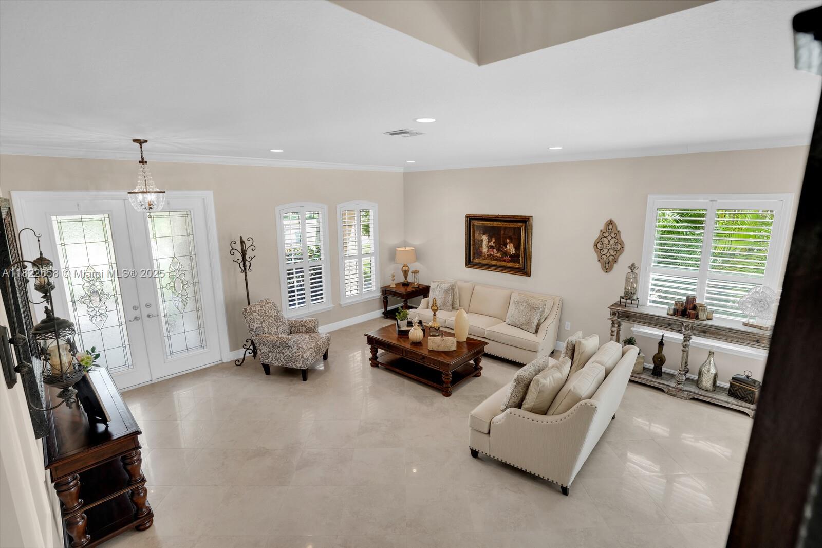 11844 Foxbriar Lake Trl, Boynton Beach, FL, 33473/$1,429,000 4 11844 Foxbriar Lake Trl