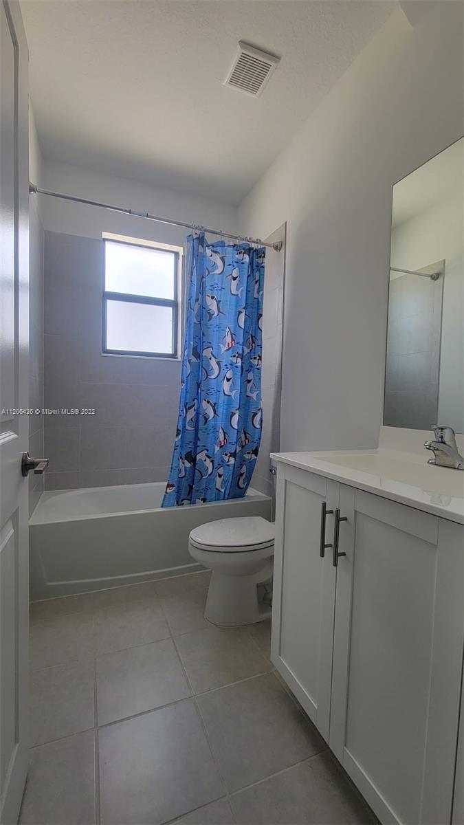 PINE VISTA - Residential Lease
