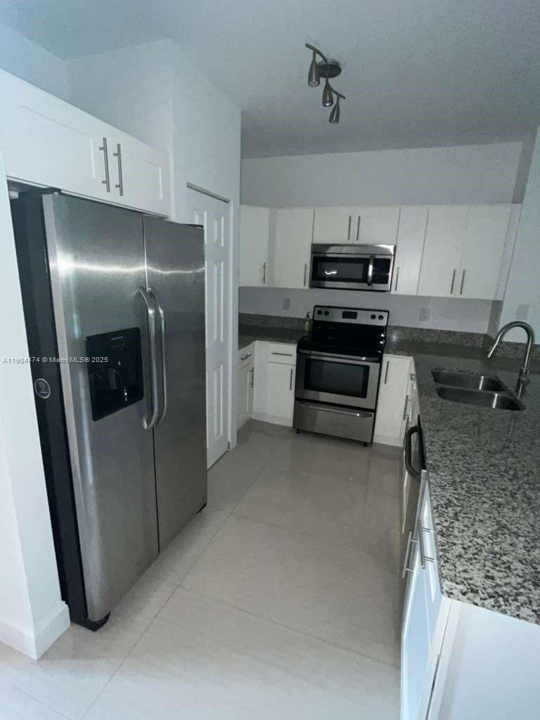 MARINER VILLAGE OF MARTIN - Residential Lease