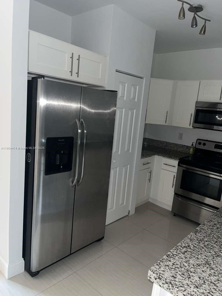 MARINER VILLAGE OF MARTIN - Residential Lease