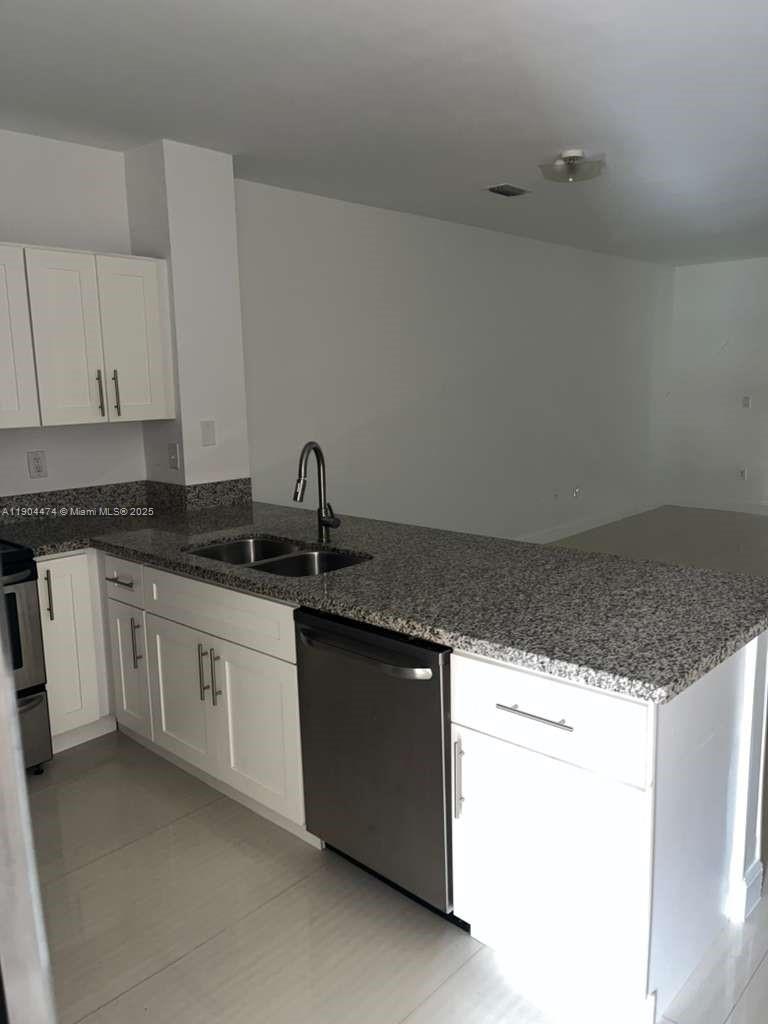 MARINER VILLAGE OF MARTIN - Residential Lease