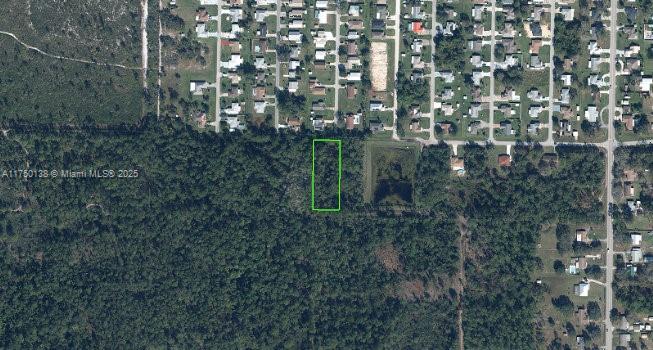 Vacant Residential land located in Orange Blossom Community 44,330 SQ FEET
Lot Dimensions are 130.00 X 341.00 Land is zoned R1.