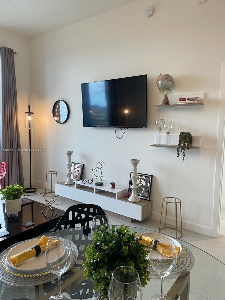 5350 PARK CONDO - Residential