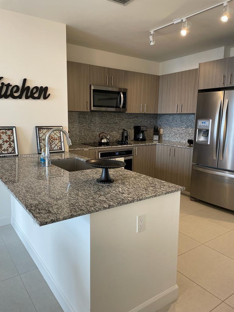 5350 PARK CONDO - Residential