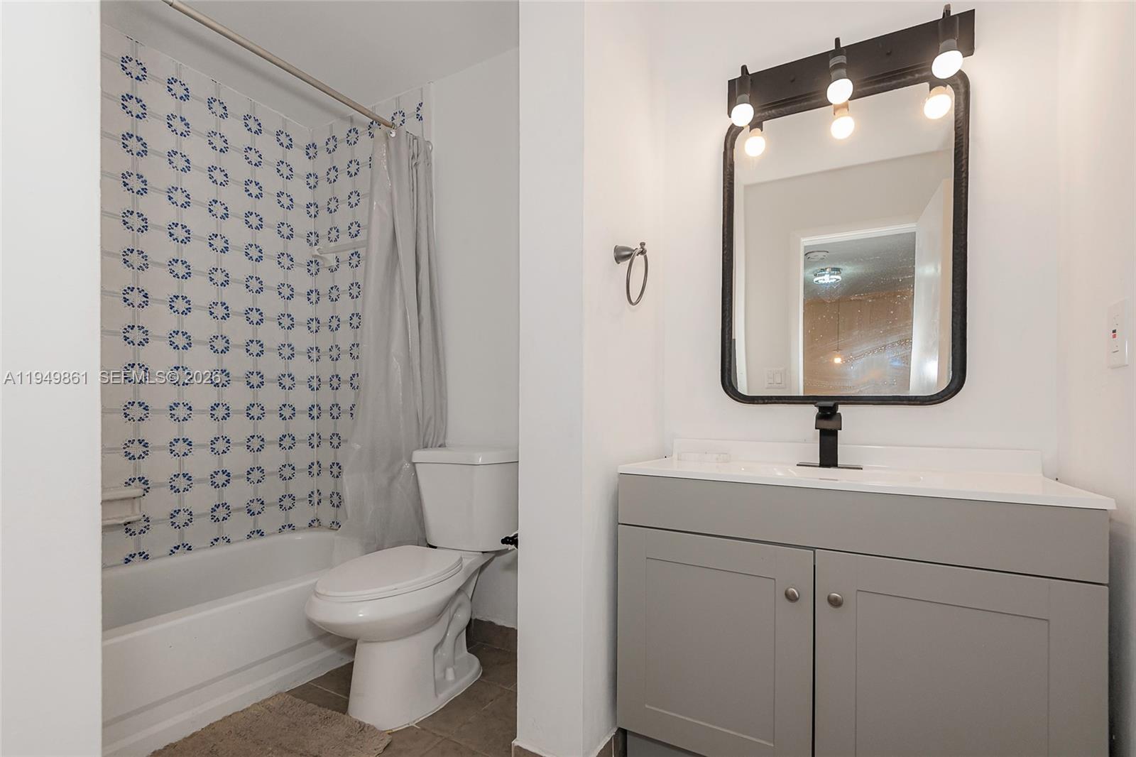 WESTVIEW CONDOMINIUM NO T - Residential