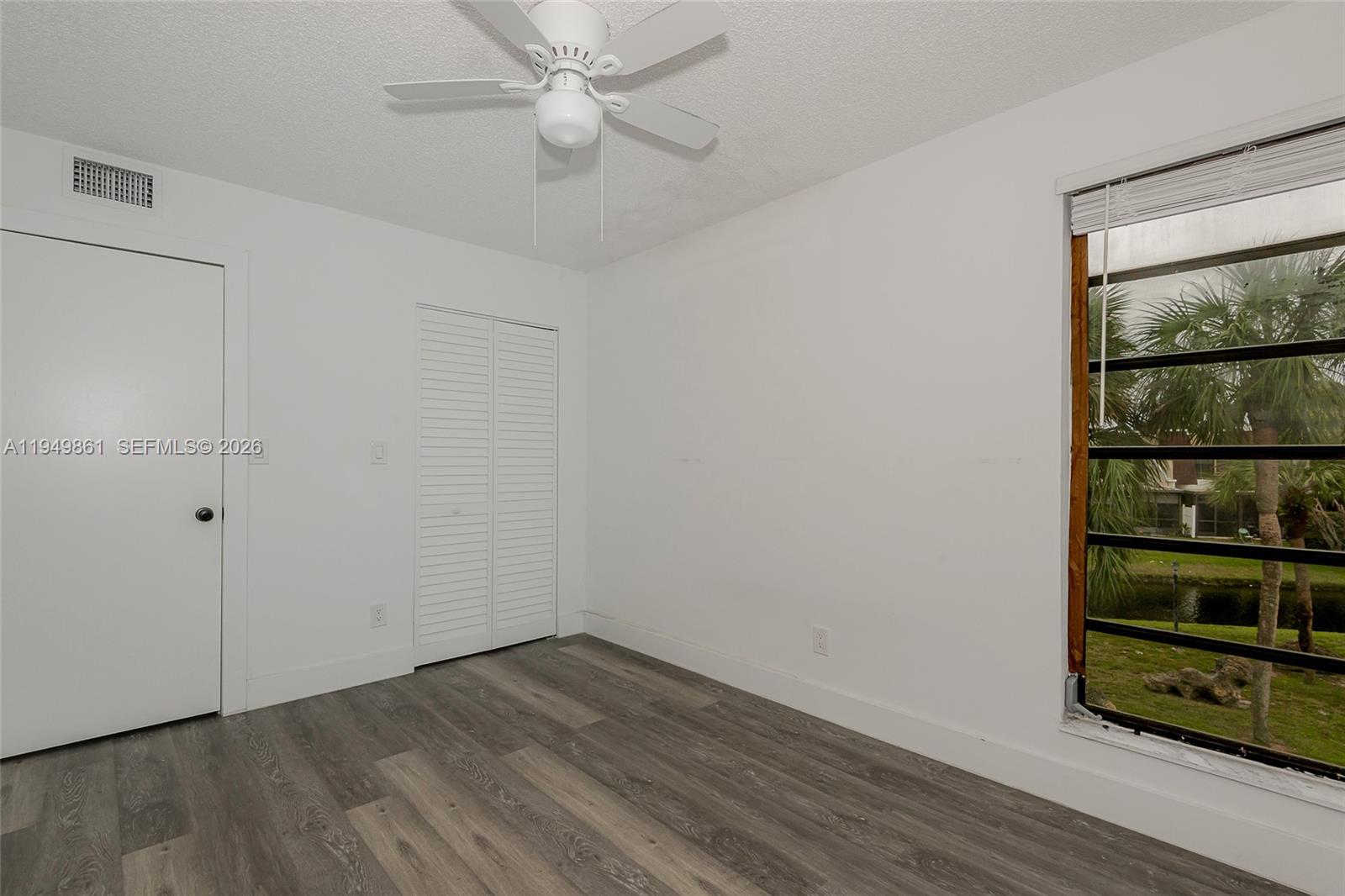 WESTVIEW CONDOMINIUM NO T - Residential