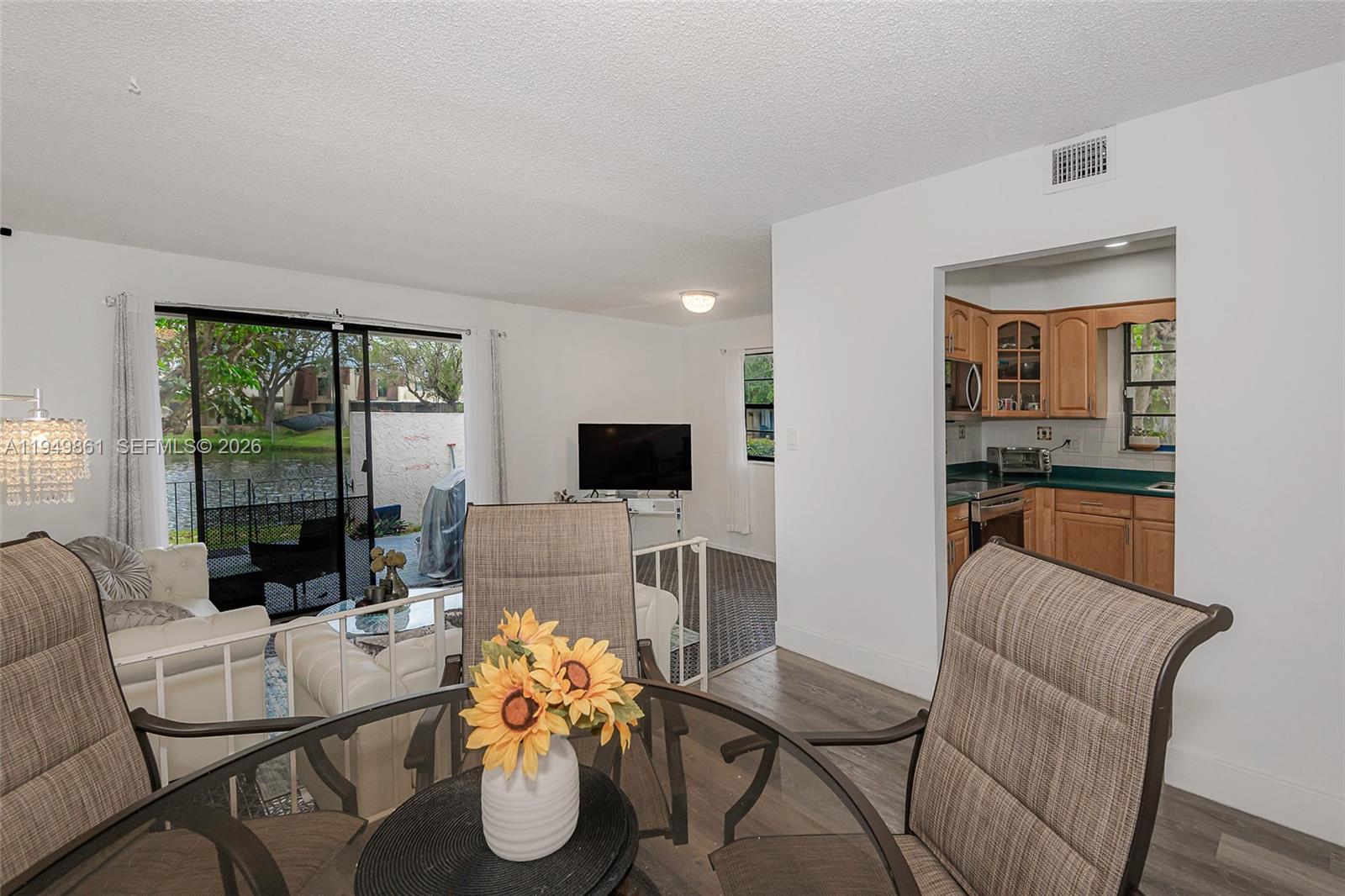 WESTVIEW CONDOMINIUM NO T - Residential