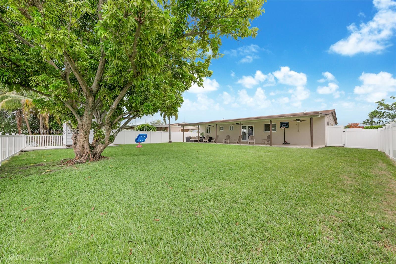 4031 SW 104th Ave