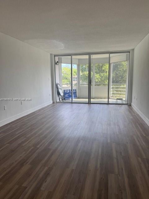 ROLLING GREEN CONDO F - Residential