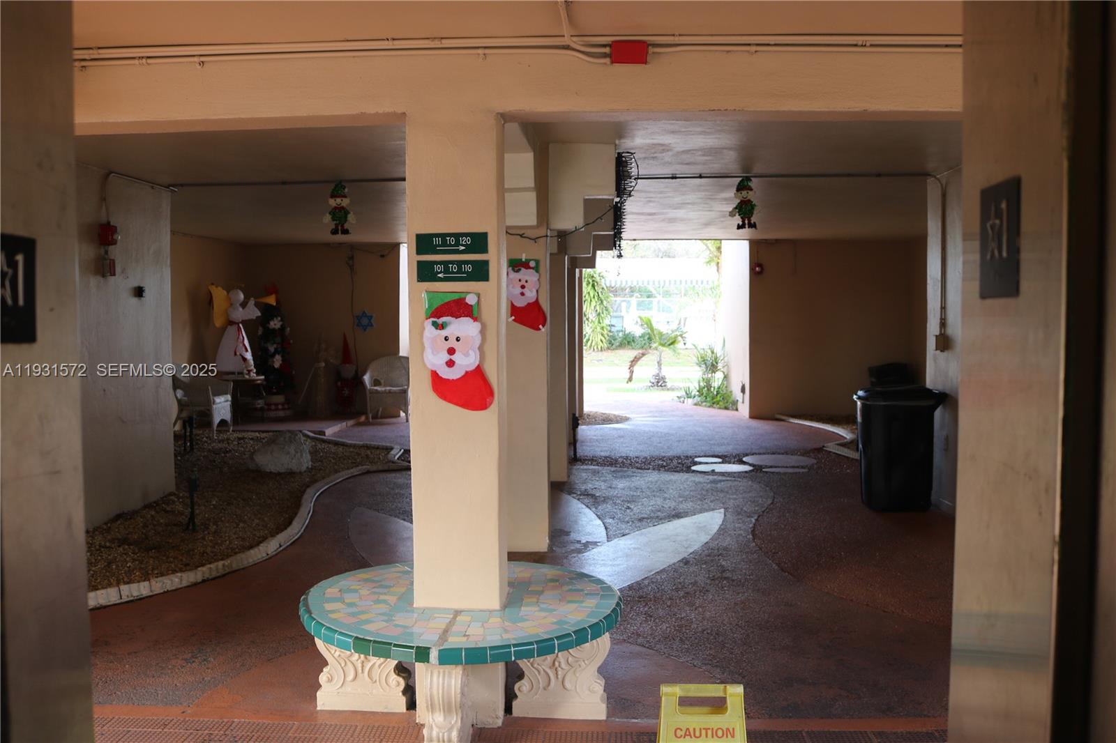 ROLLING GREEN CONDO F - Residential