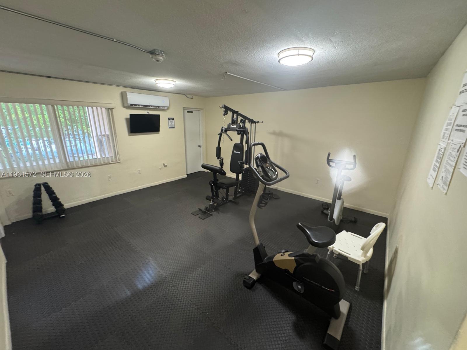 ROLLING GREEN CONDO F - Residential