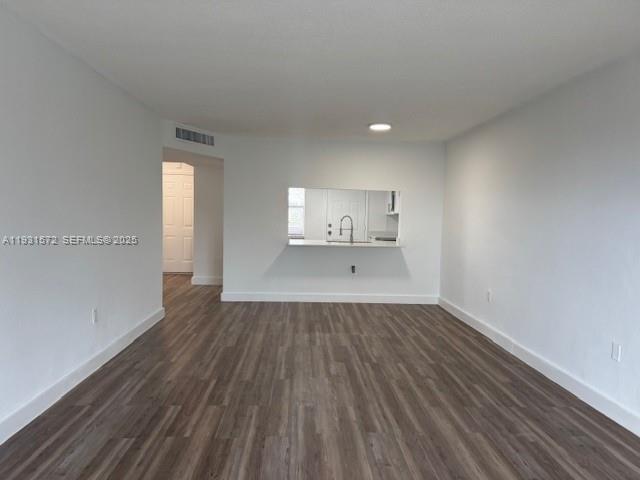 ROLLING GREEN CONDO F - Residential