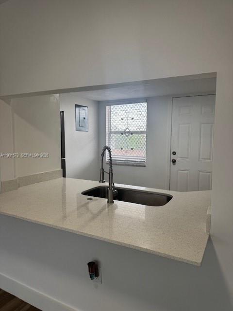 ROLLING GREEN CONDO F - Residential