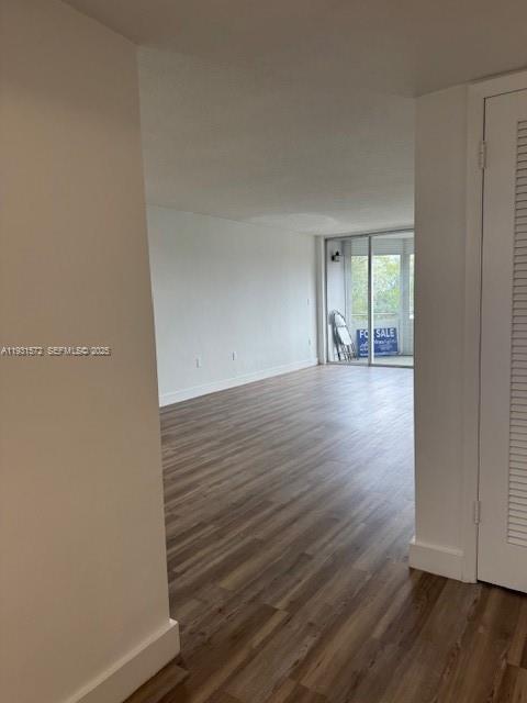 ROLLING GREEN CONDO F - Residential