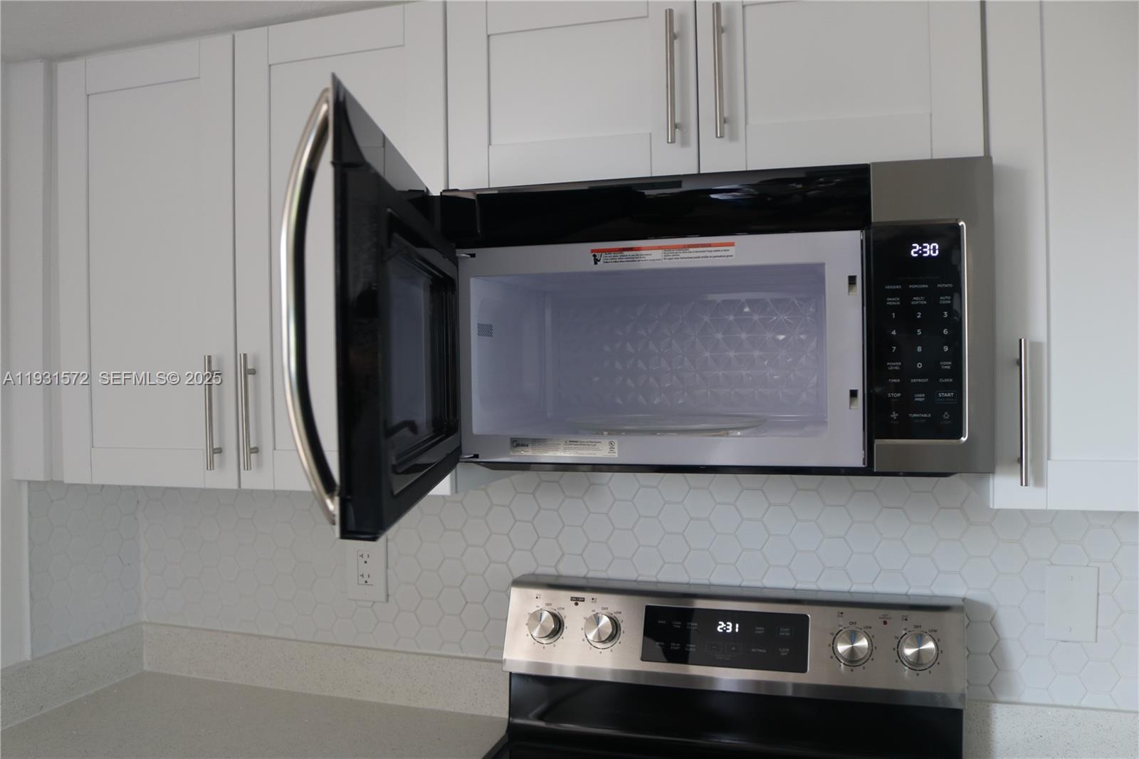 ROLLING GREEN CONDO F - Residential