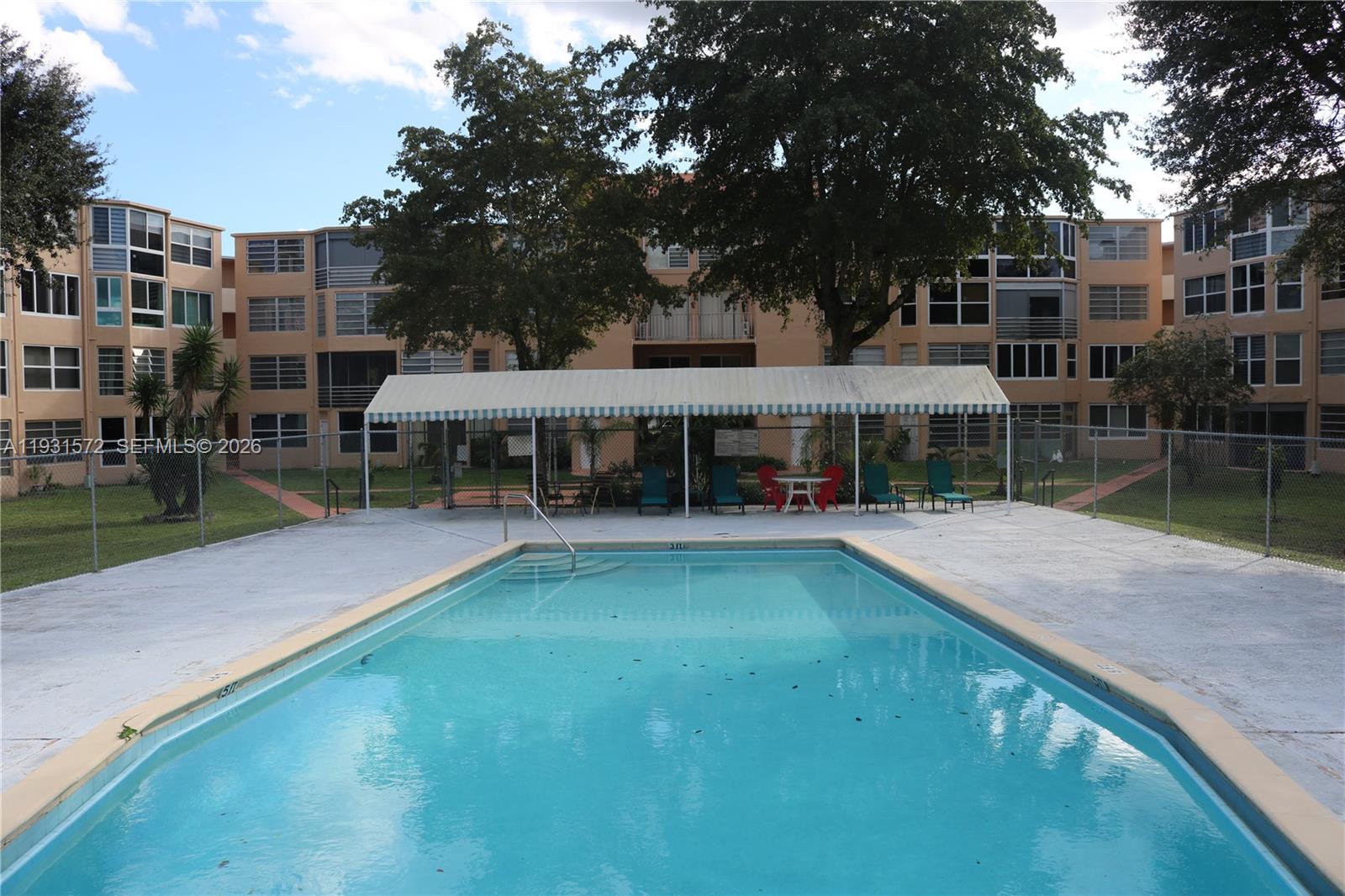 ROLLING GREEN CONDO F - Residential