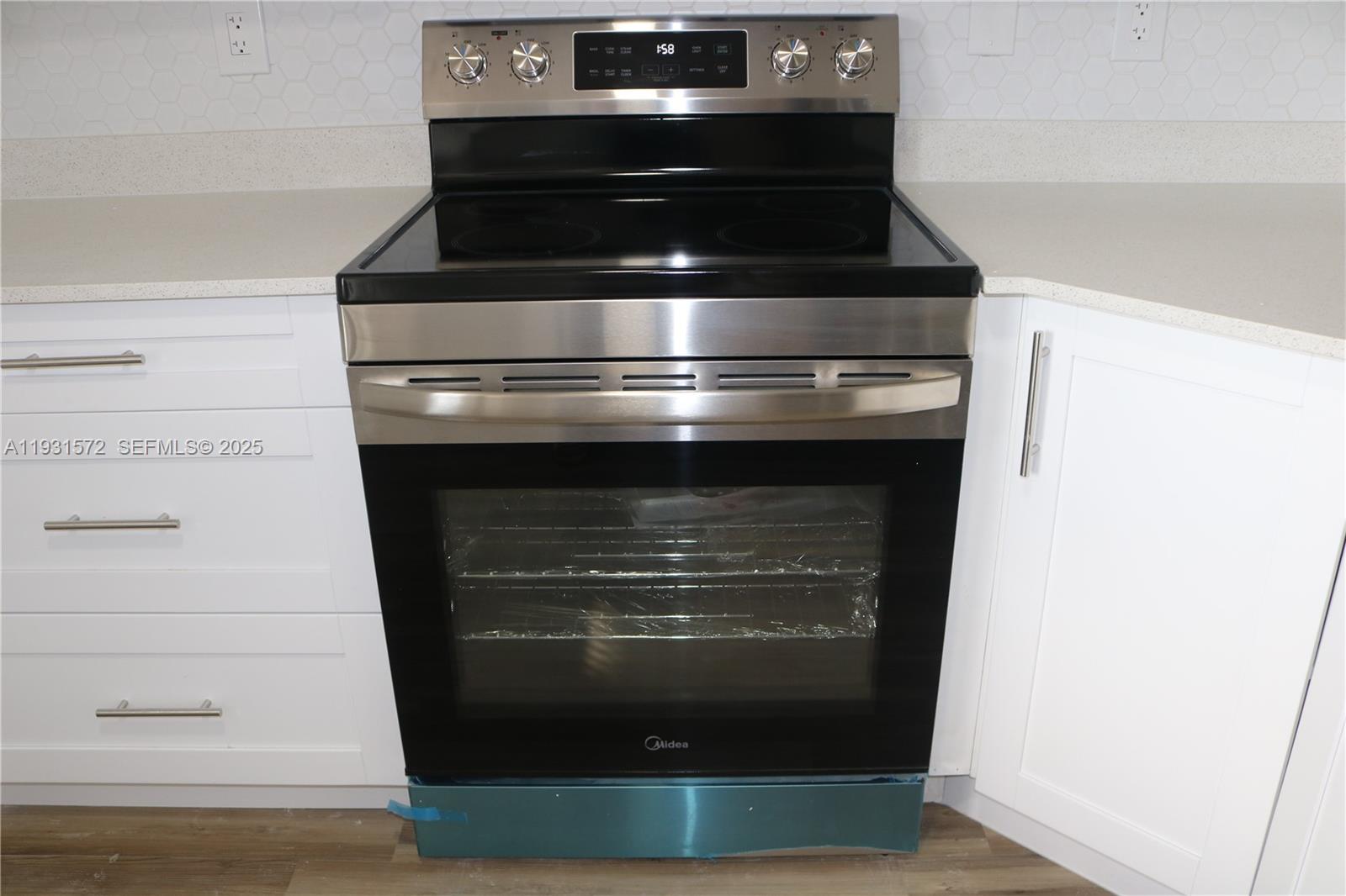 ROLLING GREEN CONDO F - Residential