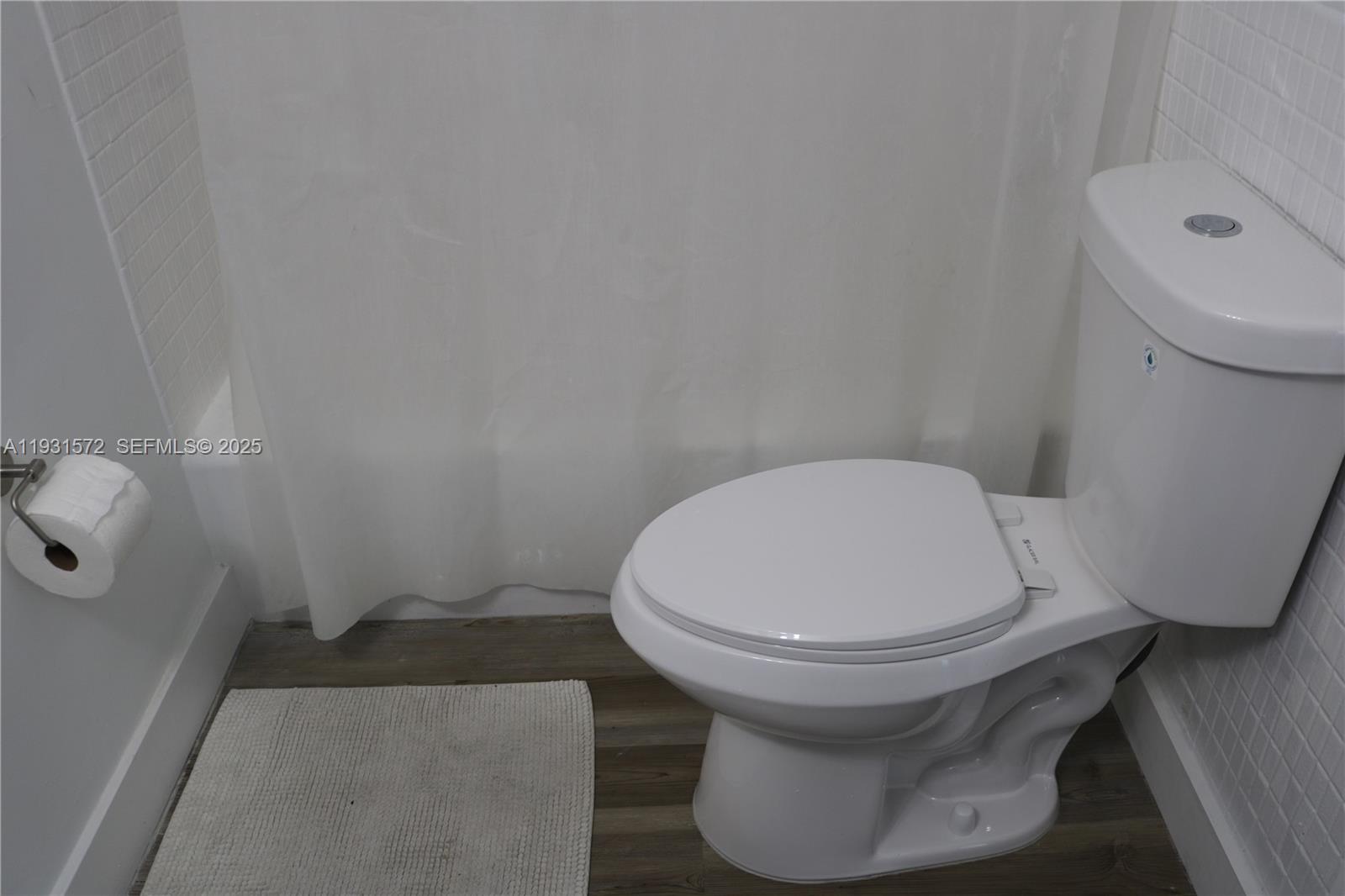 ROLLING GREEN CONDO F - Residential