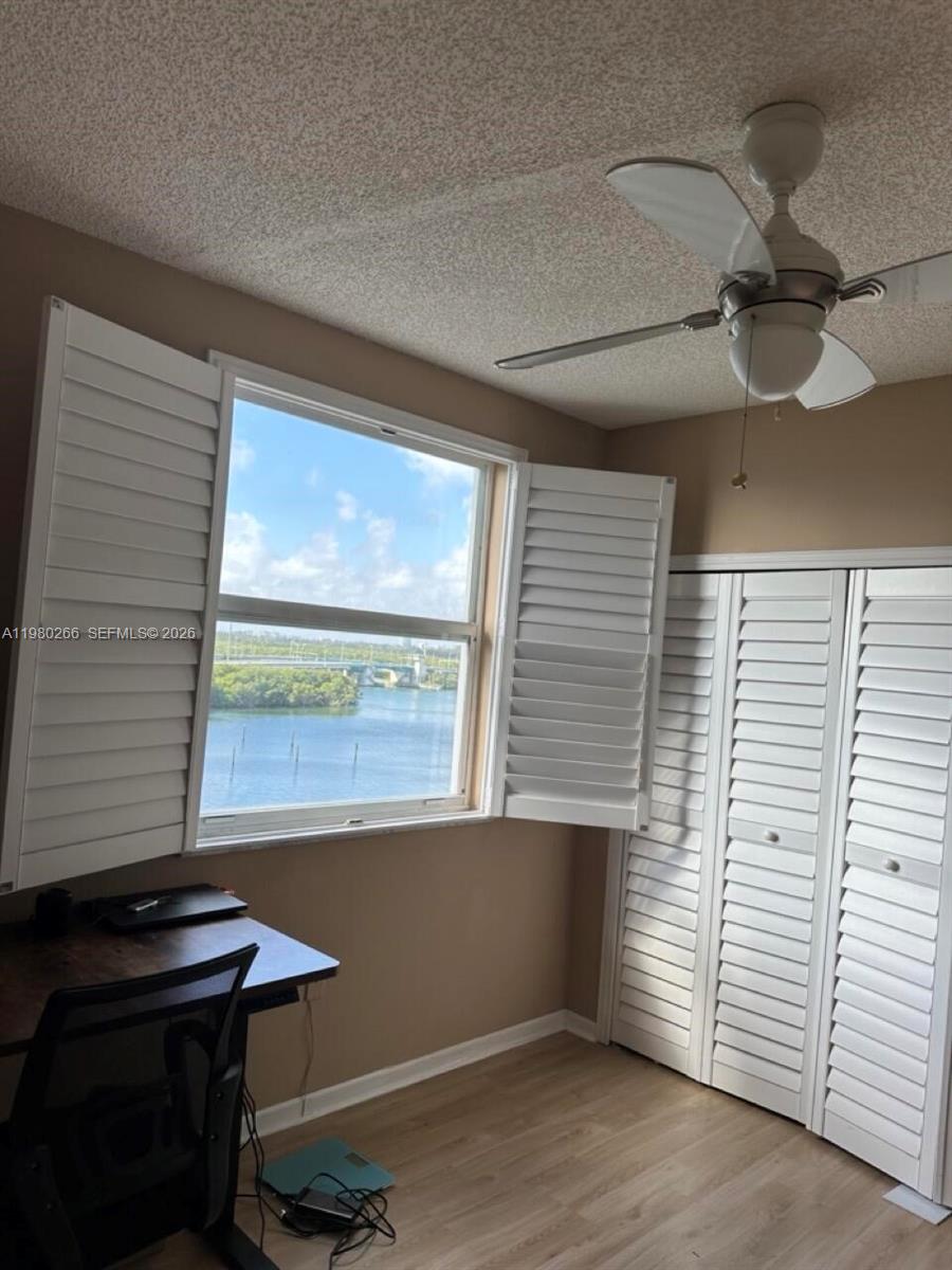 PORTO BELLAGIO CONDO - Residential