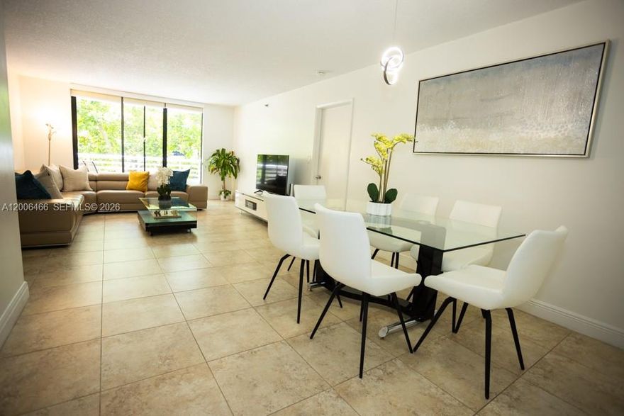 Prime location in the heart of Aventura! This beautiful 2-bedroom, 2-bathroom apartment offers an ideal layout, featuring a primary suite with a walk-in closet and a spacious private bathroom. The kitchen includes elegant granite countertops and stainless steel appliances. It comes with one assigned covered parking space, with the option to rent a second spot.
The building has been fully renovated and offers boutique-style amenities: two swimming pools, a jacuzzi, saunas, a volleyball court, valet parking, a cyber café, a modern gym, concierge service, and pet-friendly areas.