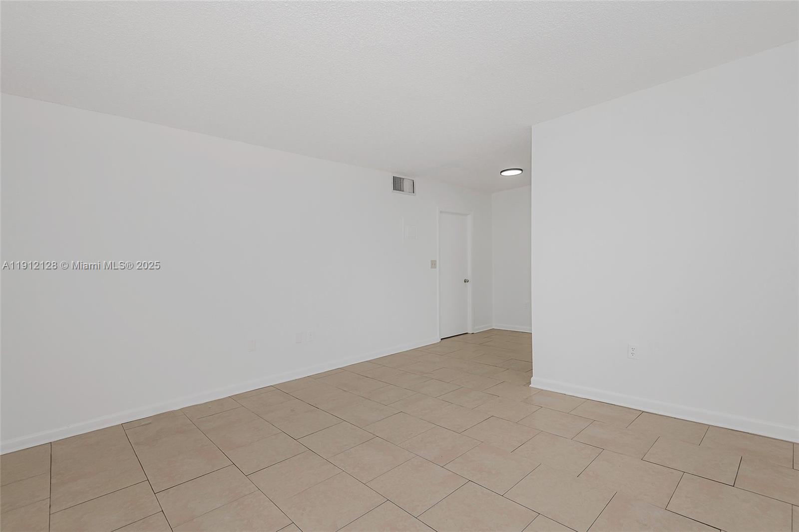 MOONRAKER CONDO - Residential Lease