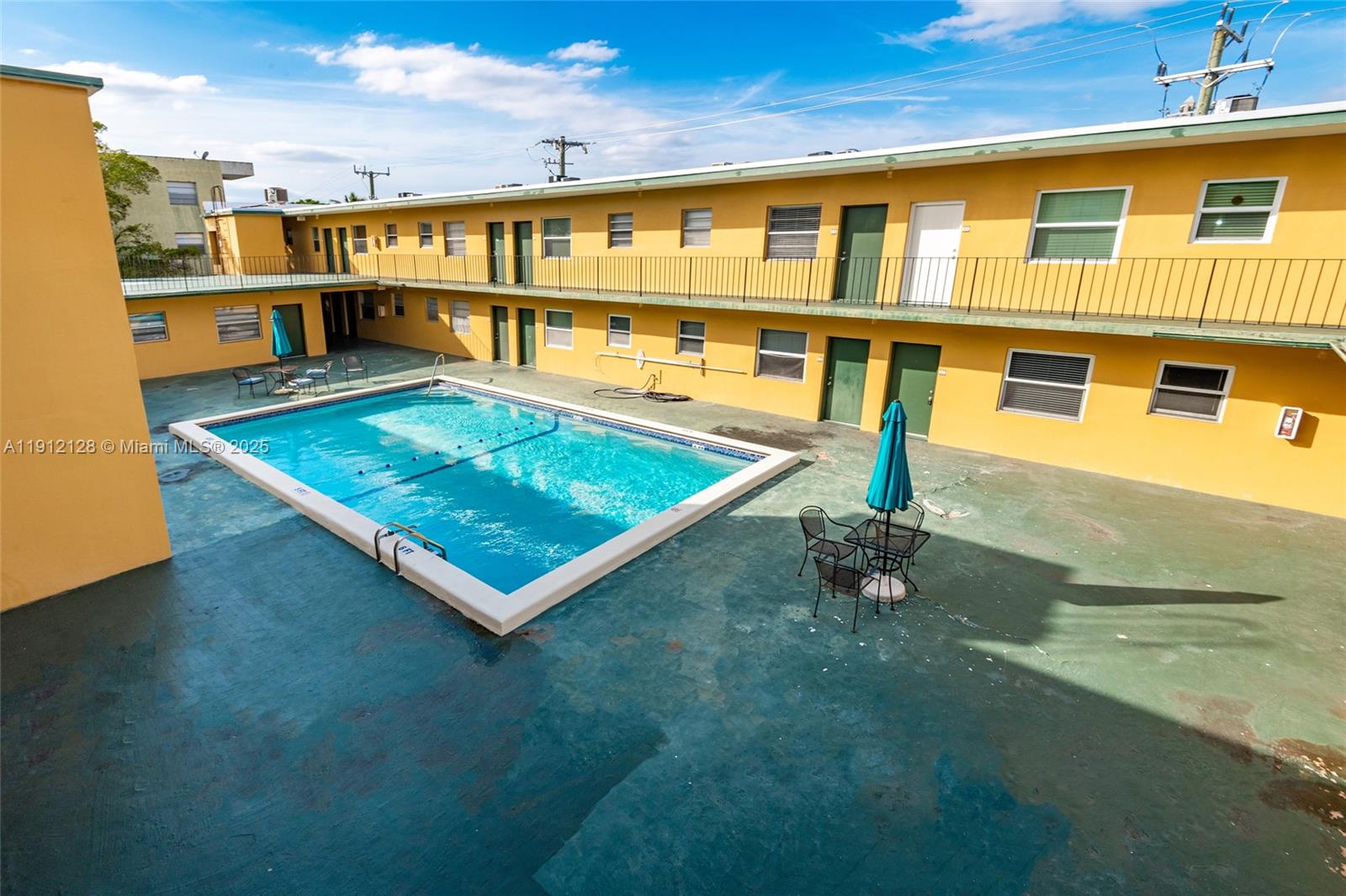 MOONRAKER CONDO - Residential Lease