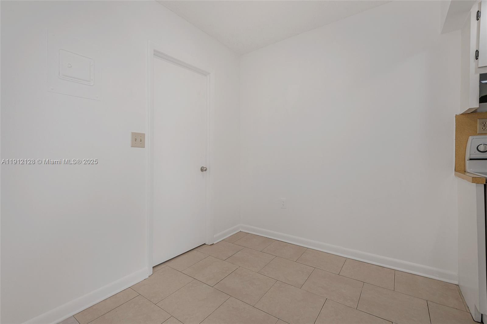 MOONRAKER CONDO - Residential Lease