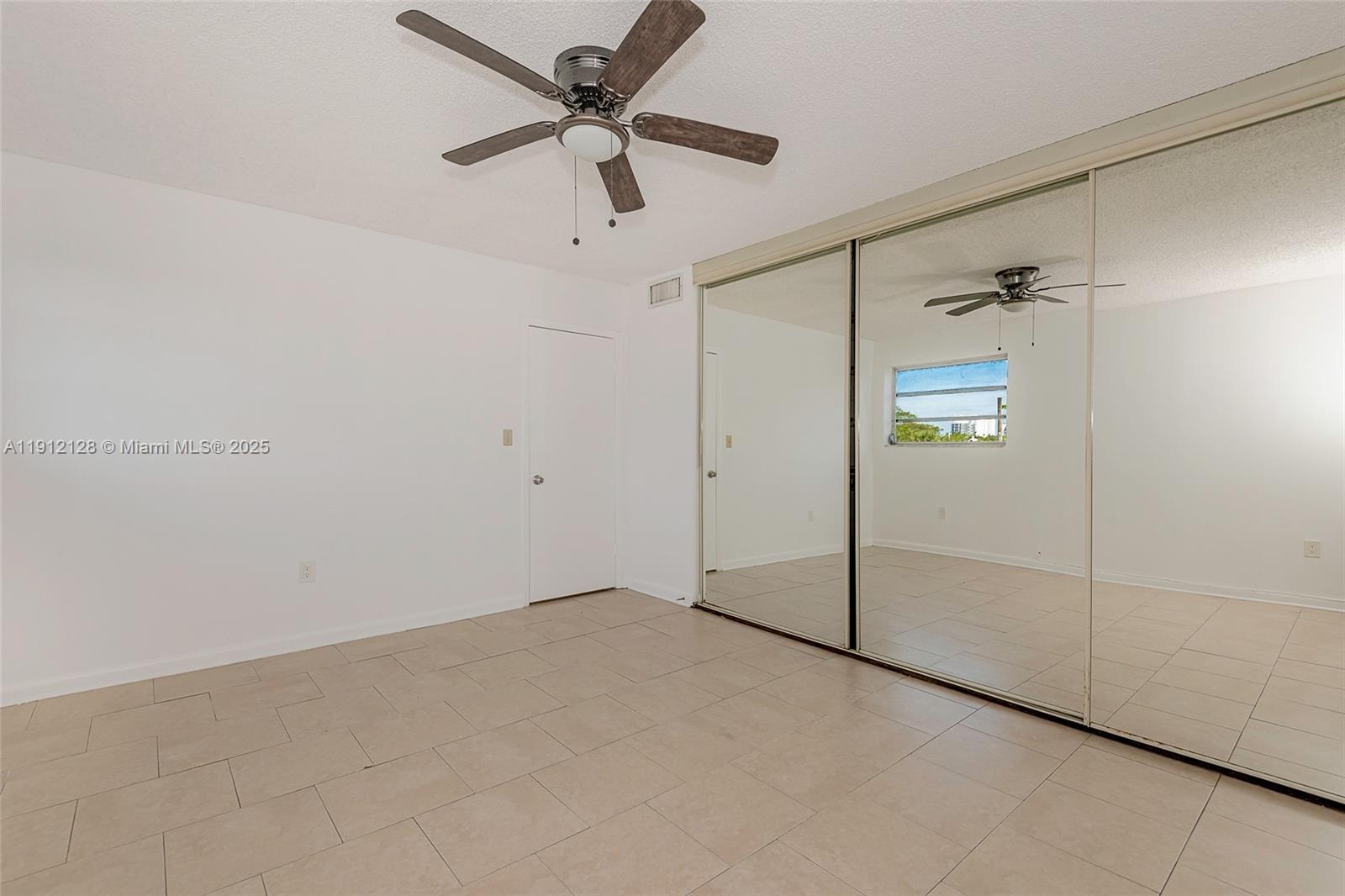 MOONRAKER CONDO - Residential Lease