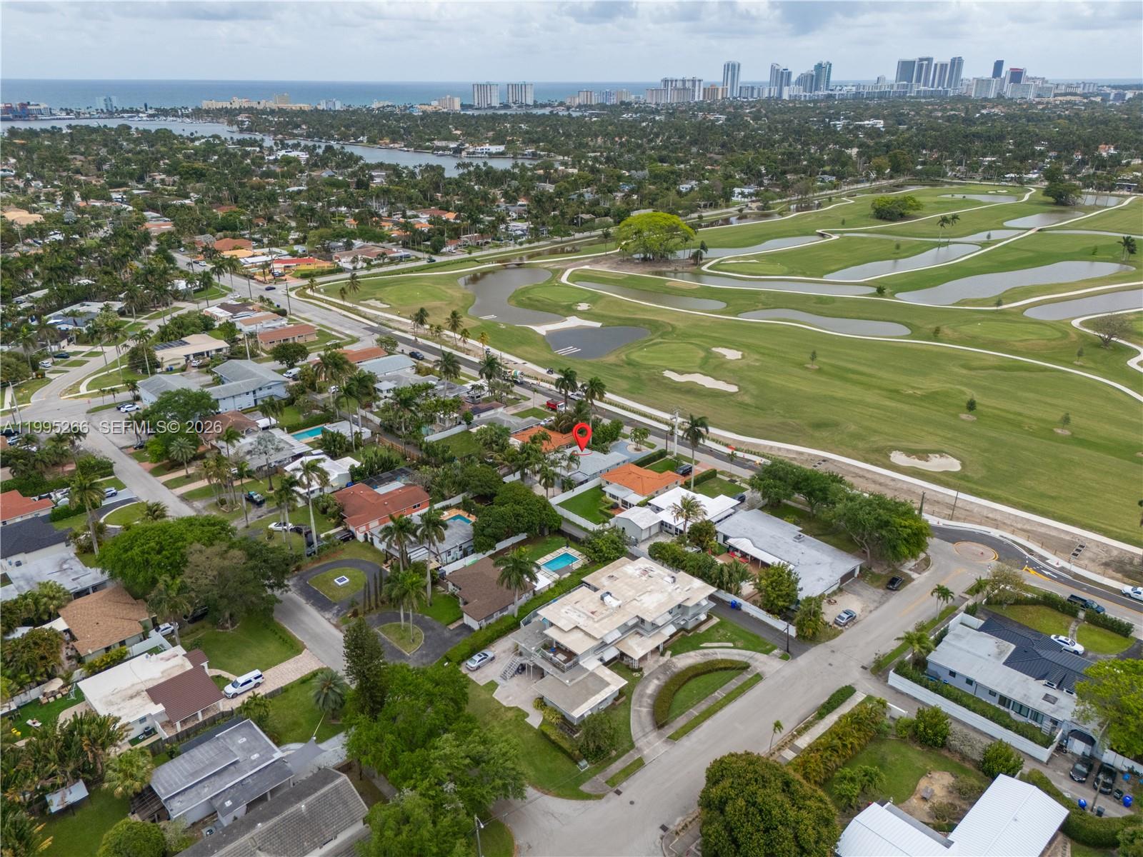 HOLLYWOOD COUNTRY CLUB DI - Residential