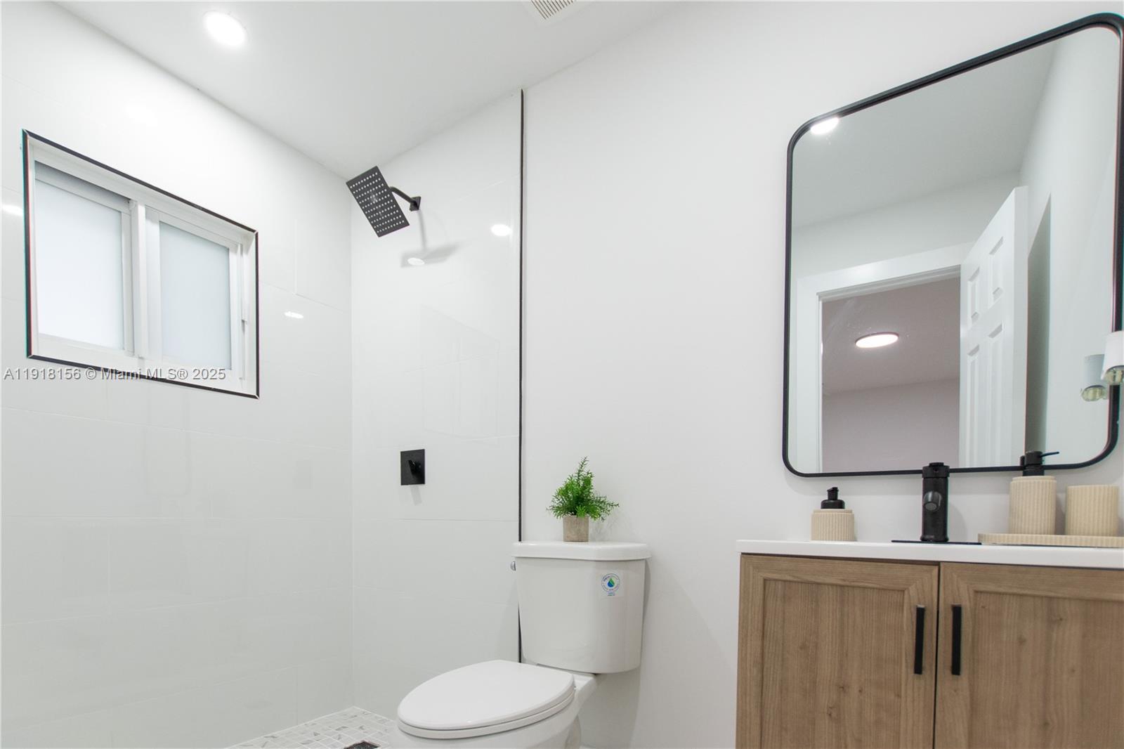 LAKE FOREST SEC ONE - Residential