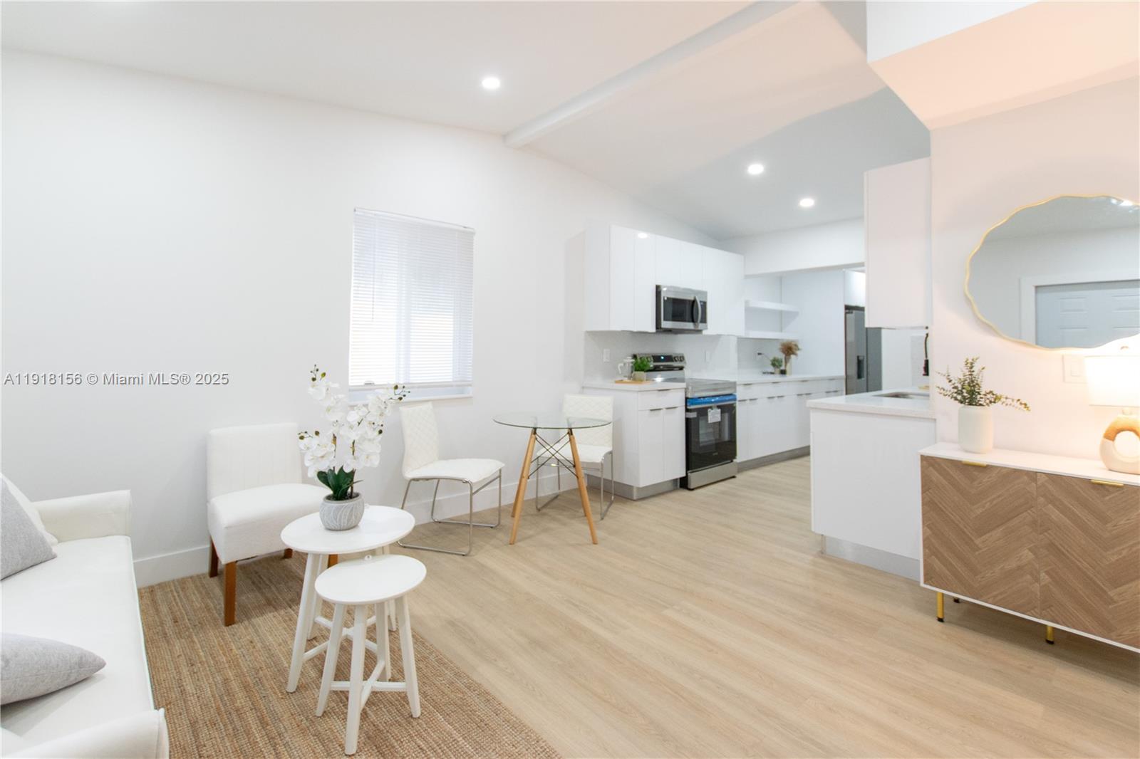 LAKE FOREST SEC ONE - Residential