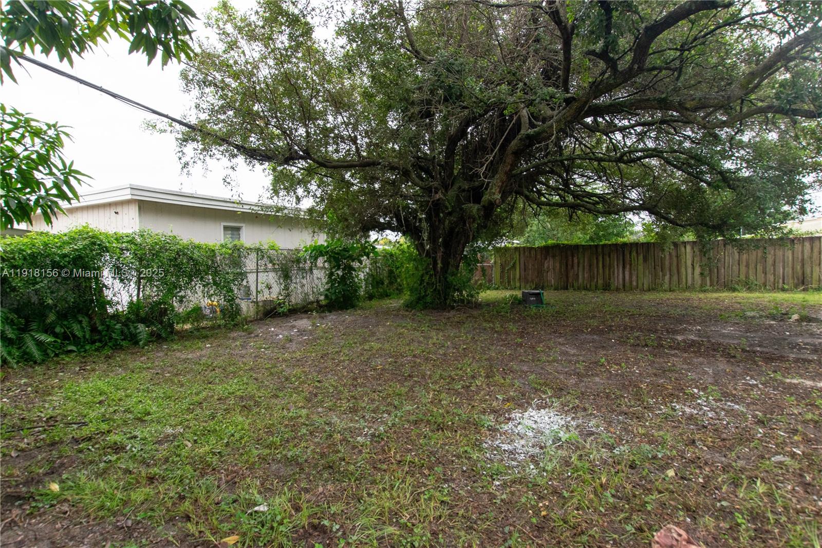 LAKE FOREST SEC ONE - Residential