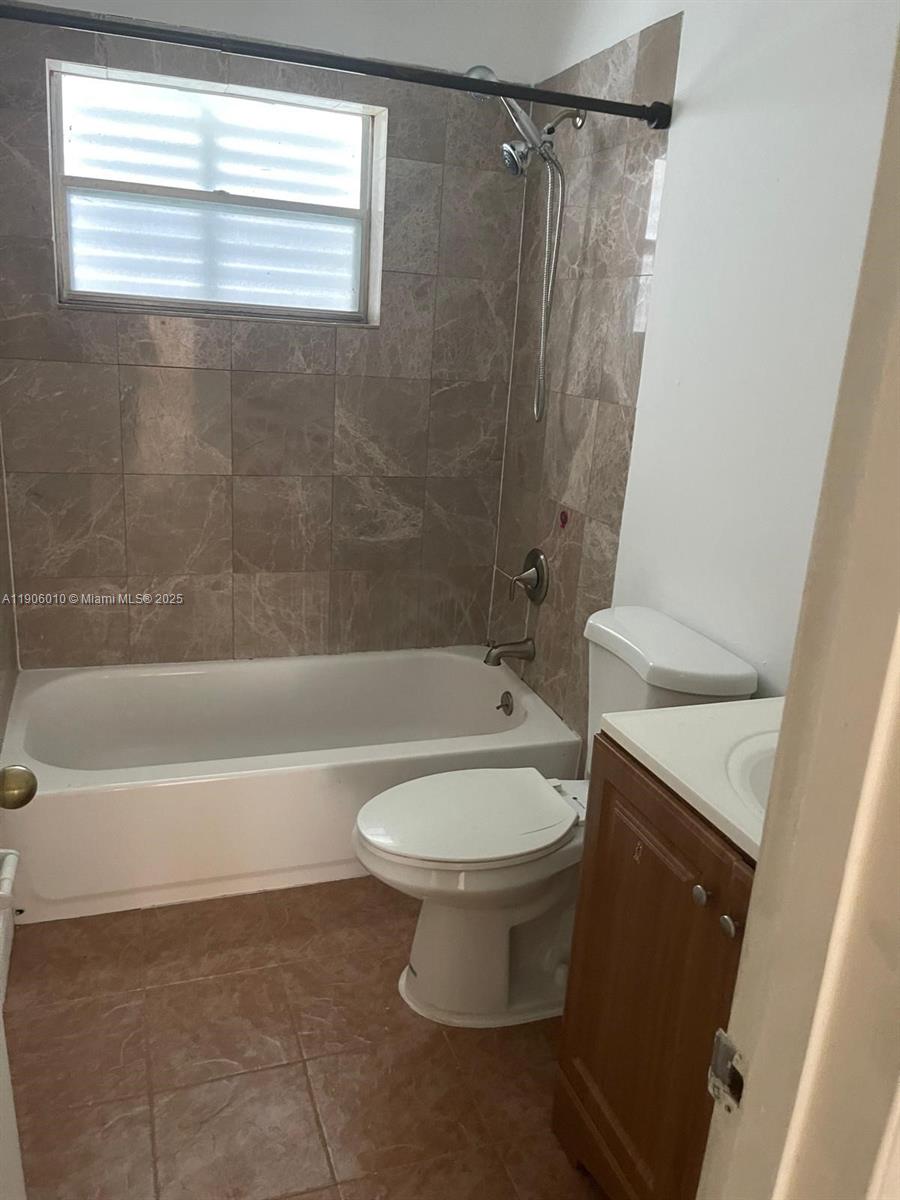 POINT ROYALE SEC 5 - Residential Lease