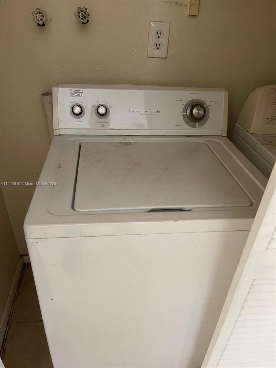 POINT ROYALE SEC 5 - Residential Lease