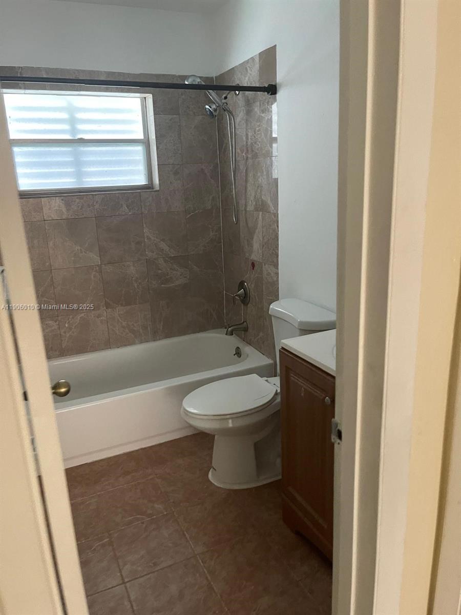 POINT ROYALE SEC 5 - Residential Lease