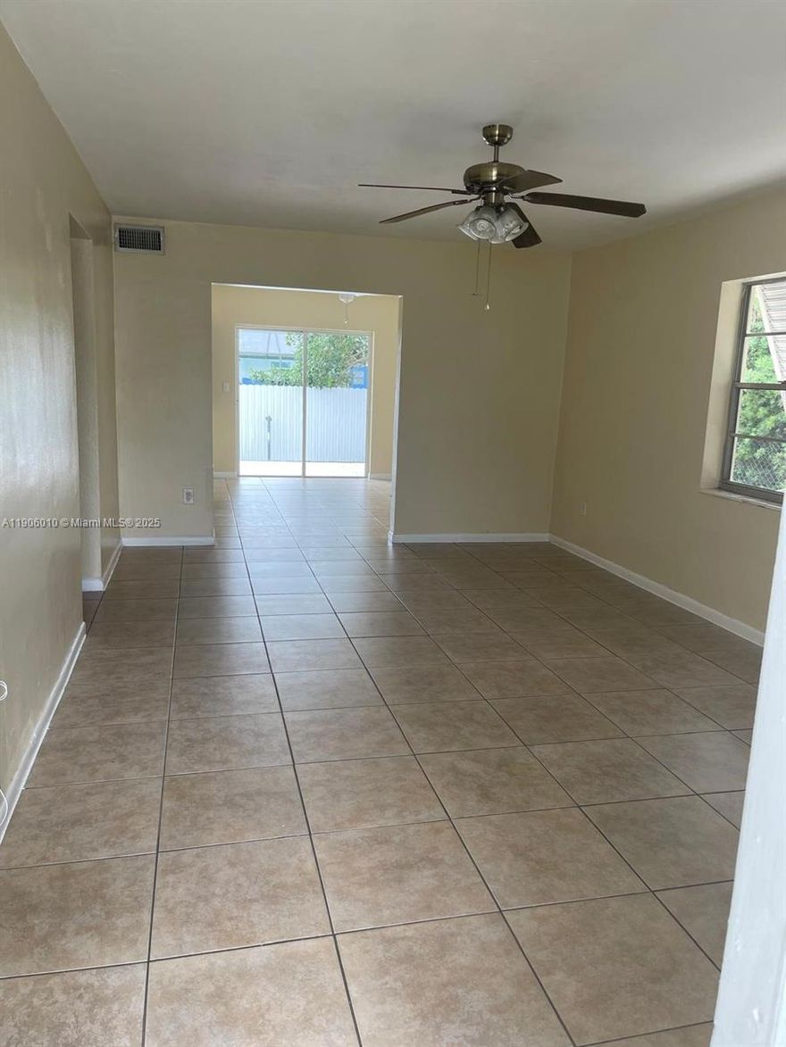 Spacious 3/2 duplex centrally located. Plenty of parking and nice yard space. Close to highways, walking distance to US1, shopping etc. Only 2 months to move in.