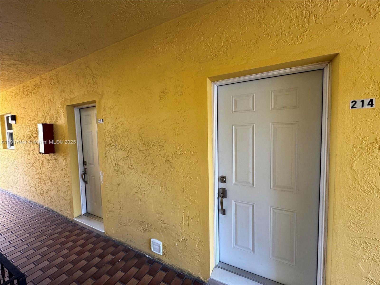 ST ANDREWS COURT CONDO - Residential Lease