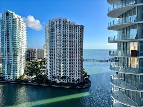 300 S Biscayne Blvd 2006 Miami FL 33131