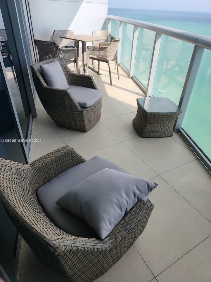 JADE BEACH CONDO - Residential Lease