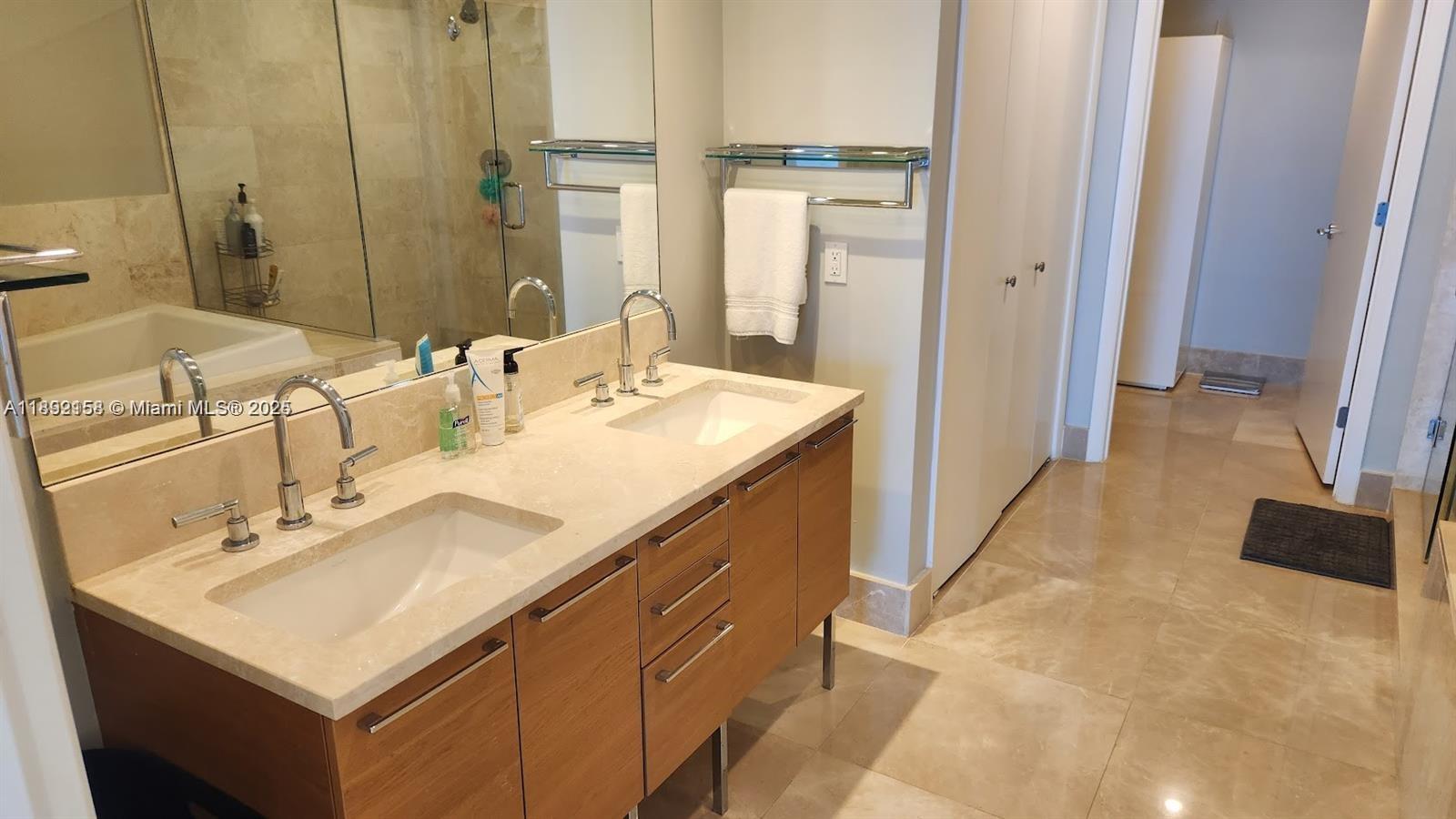 JADE BEACH CONDO - Residential Lease