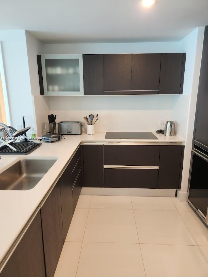 JADE BEACH CONDO - Residential Lease