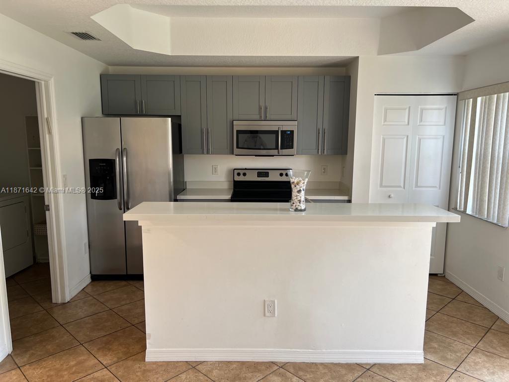 Villas At Harbor isles - Residential Lease