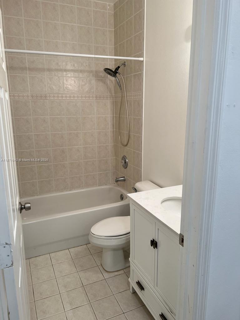 Villas At Harbor isles - Residential Lease