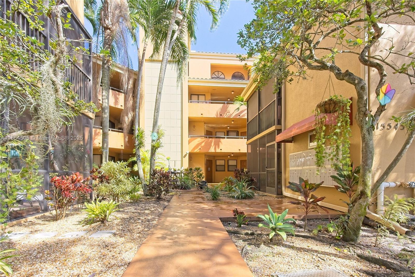 15545 N Miami Lakeway N 103