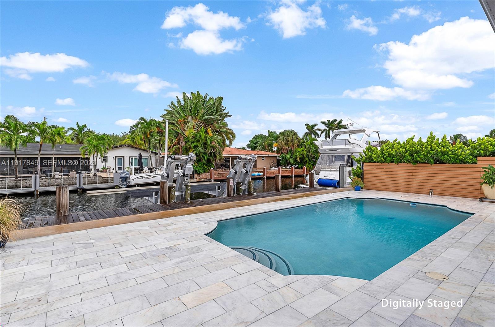 Country Club Isles - Residential